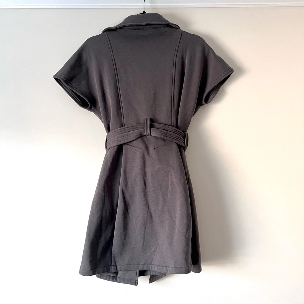 Cozy Deep Gray Short Sleeve Belted Coat - Picture 8 of 12